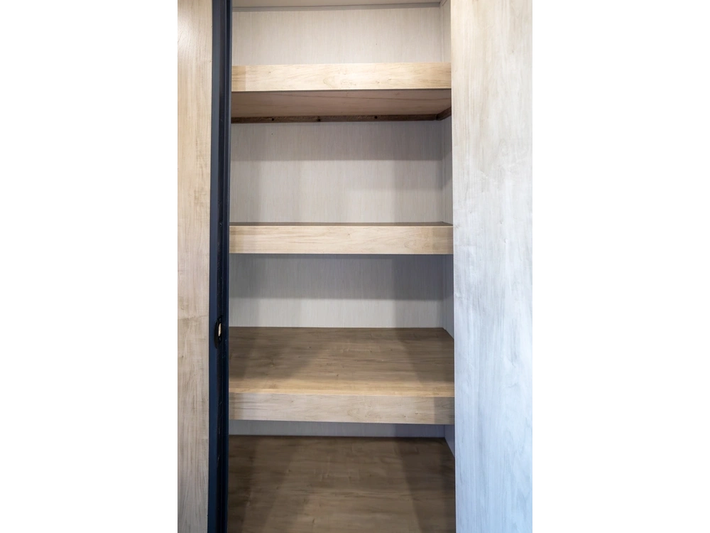 Cherokee 24rrt Grey Wolf Cargo 2026 alt