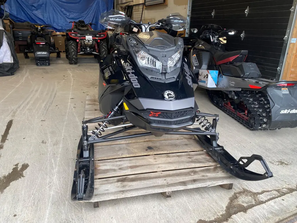 2022 Ski-Doo MXZ X 850