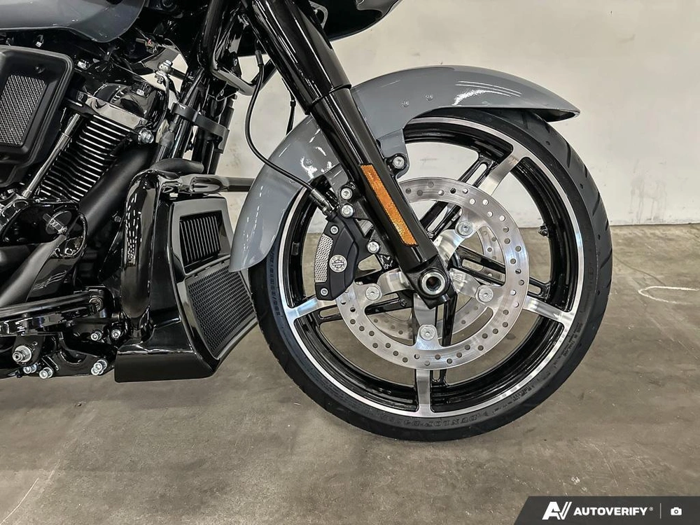 2026 Harley-davidson Road Glide alt