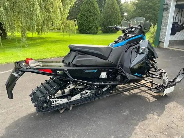 Polaris 850 Indy Xc 129 2022 alt
