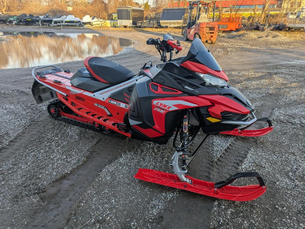 2022 Lynx Lynx Rave 850 alt