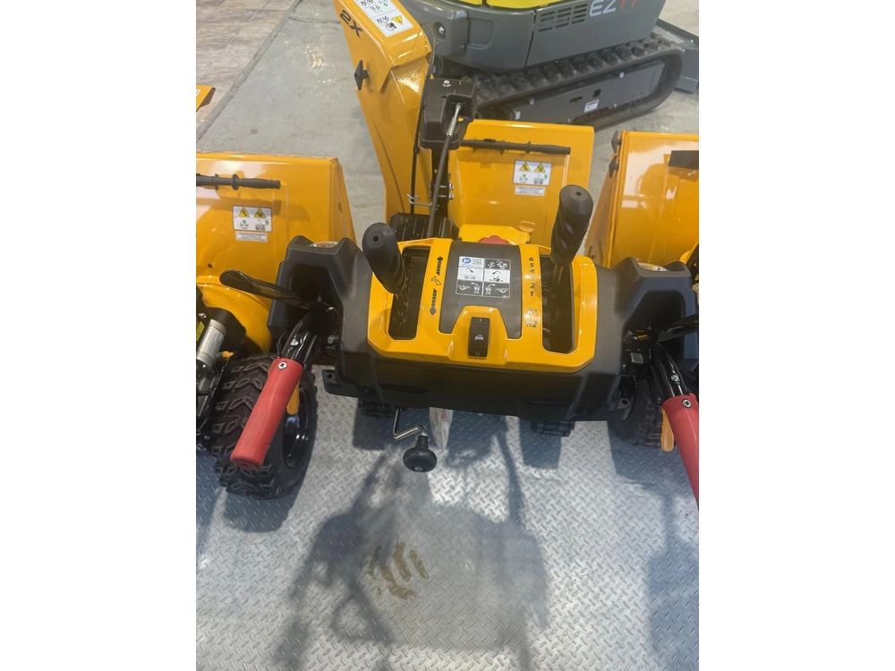 Cub Cadet 2x 26" Intellipower Snow Blower None alt