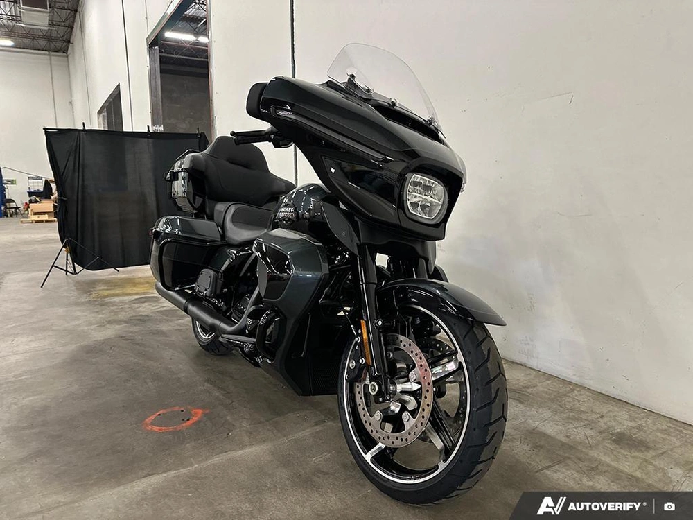 2025 Harley-davidson Street Glide Ultra alt