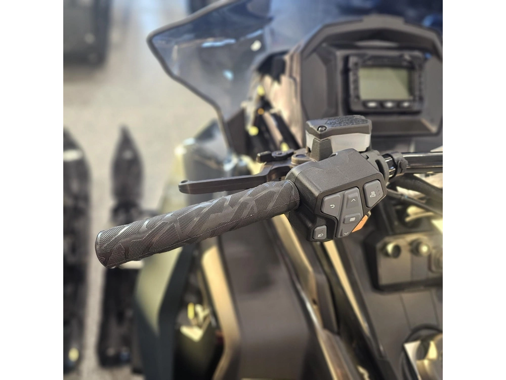 2026 Polaris 650 Switchback Sp 146 alt