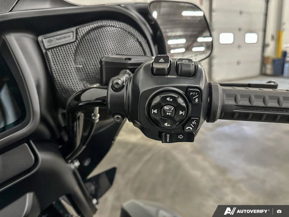 2025 Harley-davidson Street Glide Ultra alt