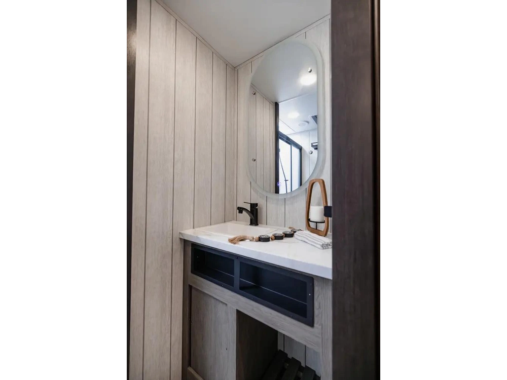 Arctic Wolf 289pano 2026 alt