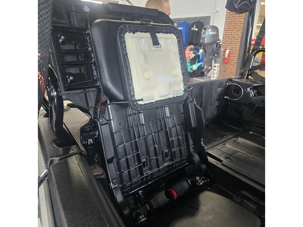 2025 Honda Pioneer 1000-5 alt