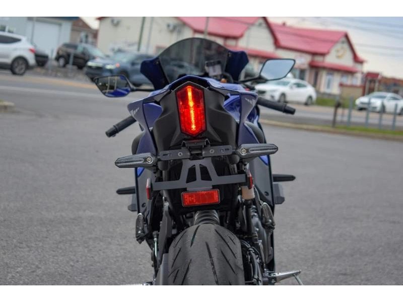 Yamaha Yzf-r7 2024 alt