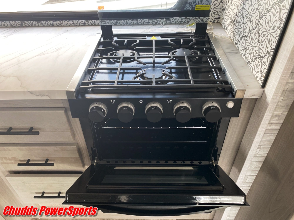 2022 Dutchmen Coleman Light 2455bh alt