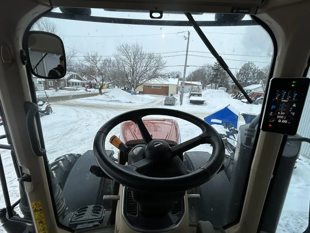 2022 Case IH Magnum 310 CVX