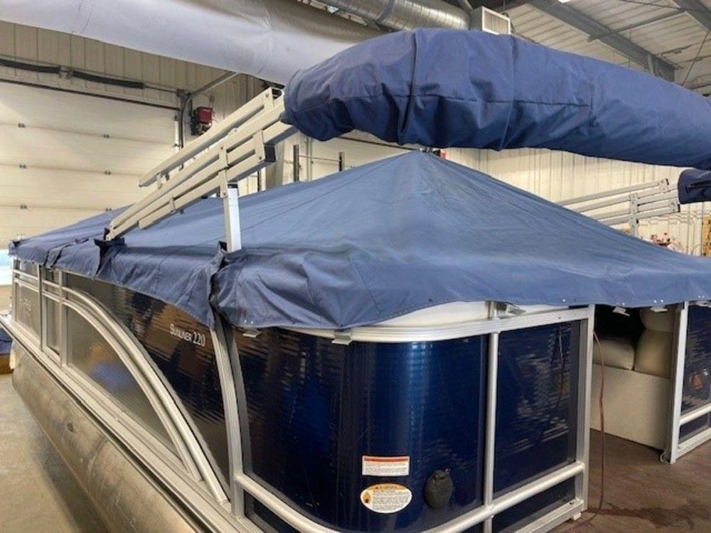 2014 Harris Sunliner 220 alt