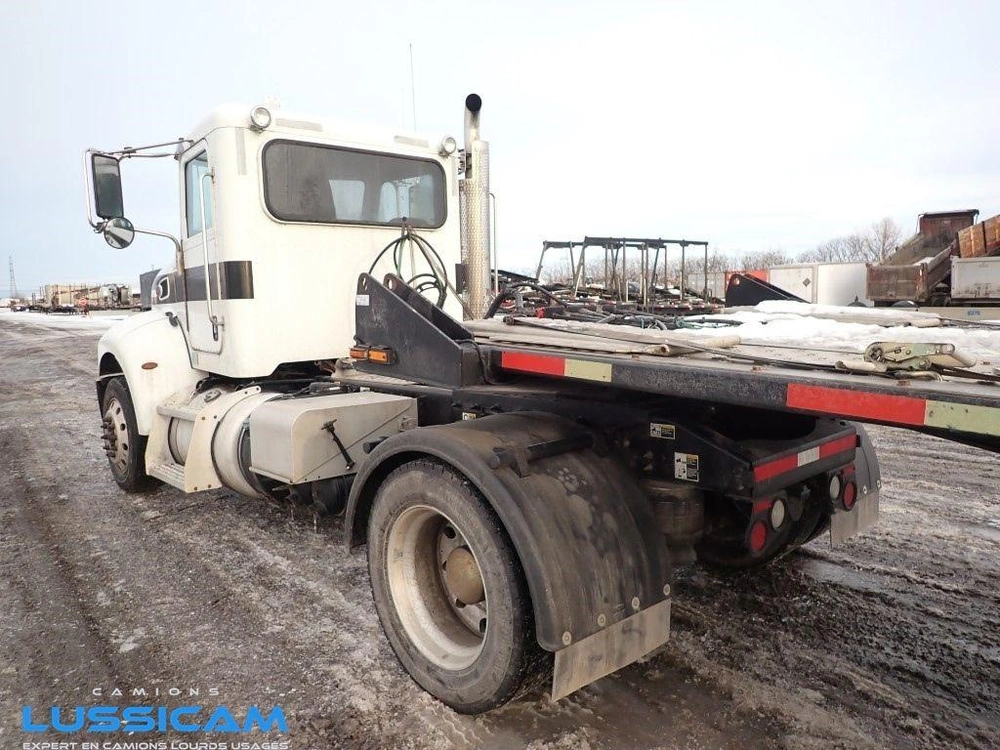 Peterbilt 348 2016