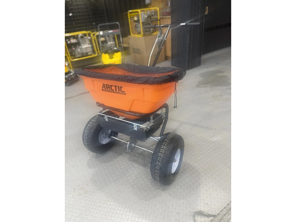 None Arctic Behind Spreader alt