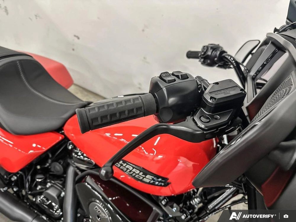 2026 Harley-davidson Street Glide alt