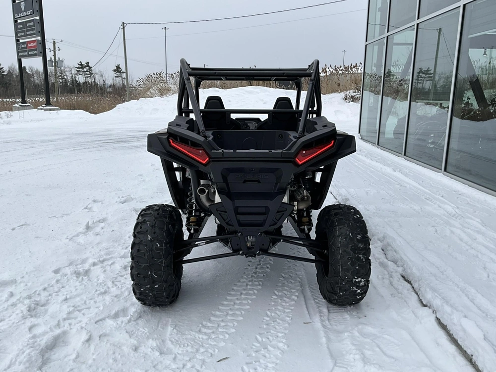 Polaris Rzr Xp 1000 Sport 2026 alt