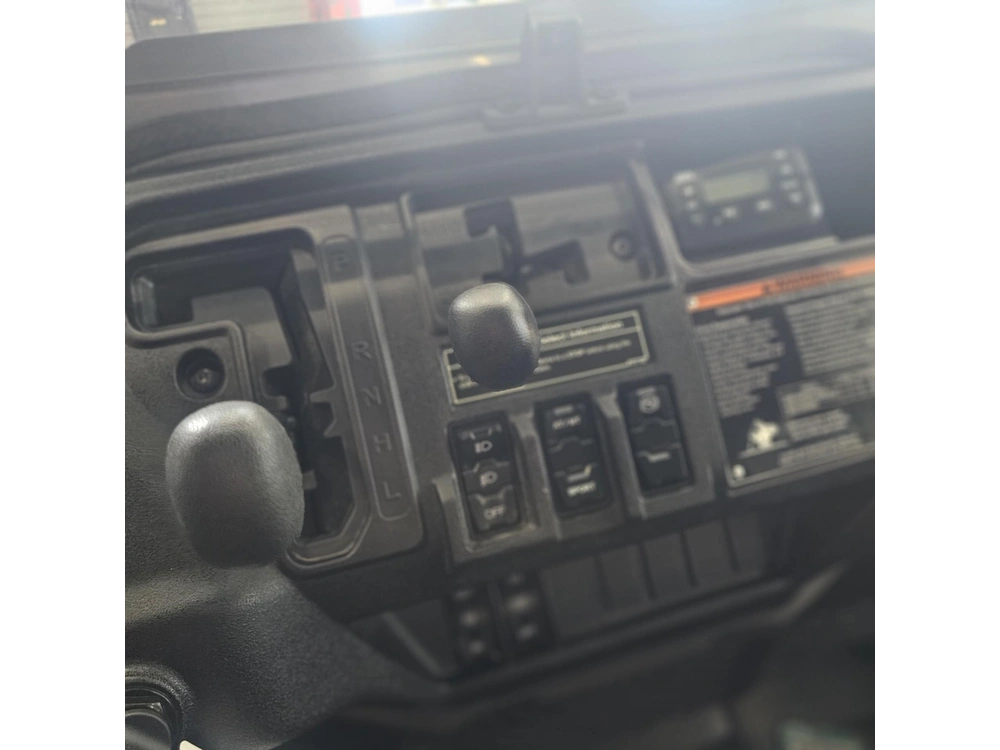 2025 Honda Pioneer 1000-5 alt