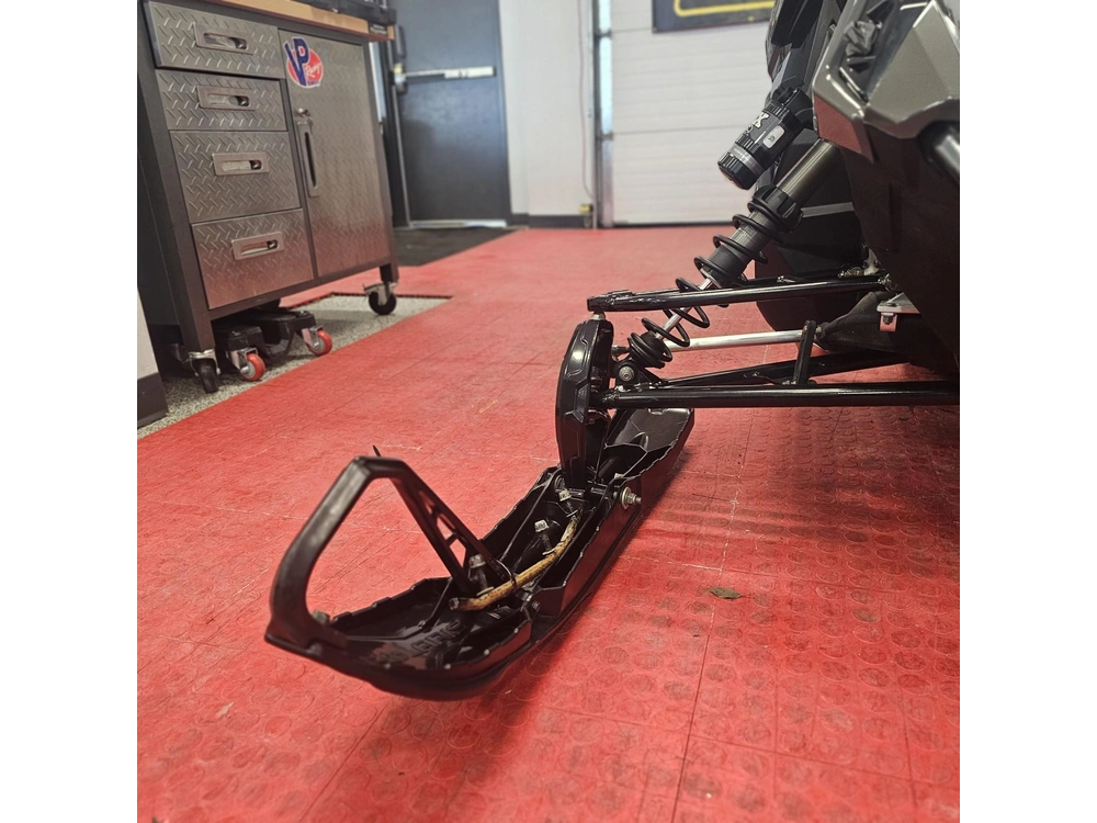 2025 Polaris 650 Switchback Xc 146 alt