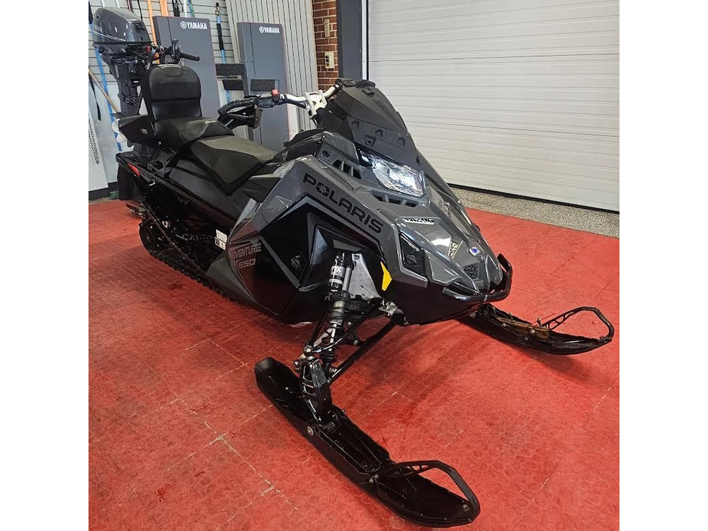 2025 Polaris 650 Indy Adventure 137 alt