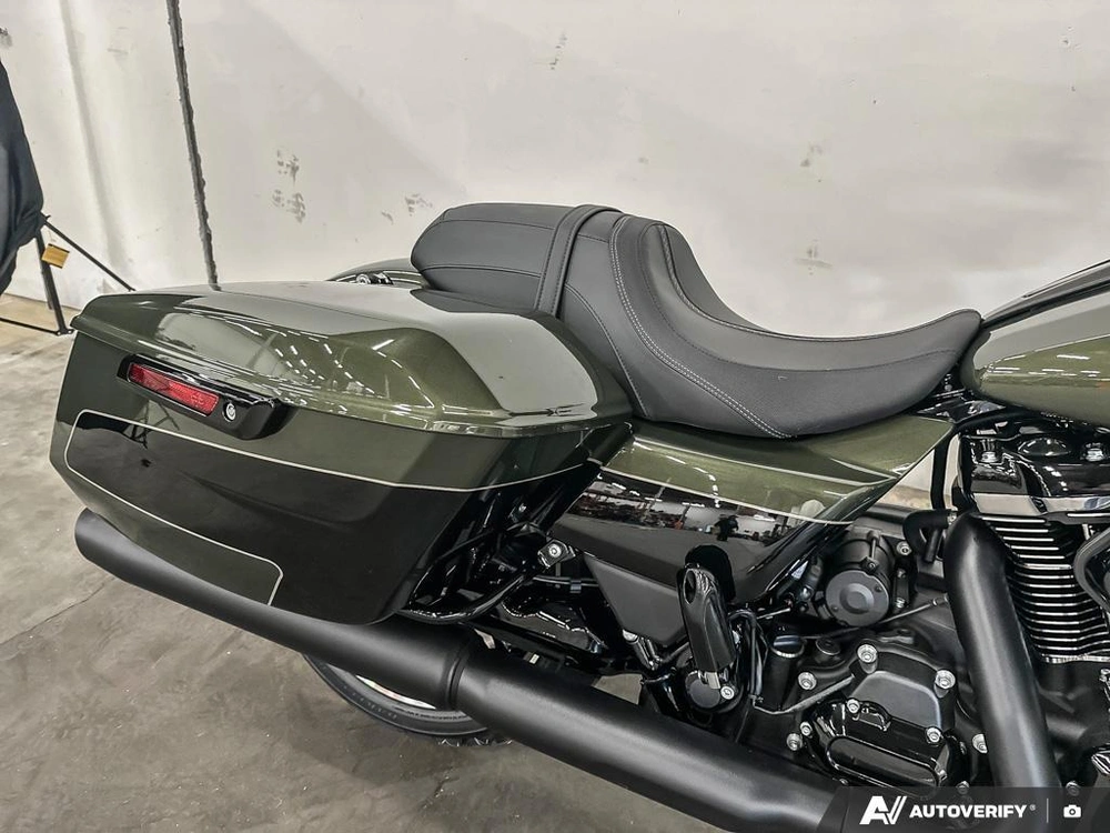 2026 Harley-davidson Road Glide alt