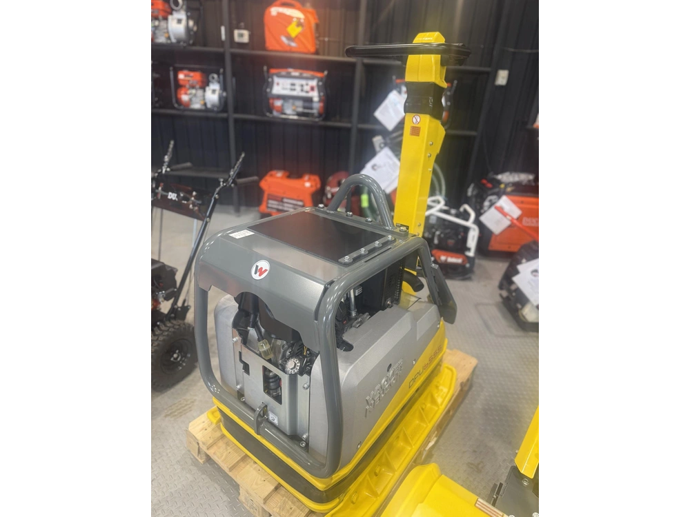 None Wacker Neuson Reversible Vibratory Plate alt