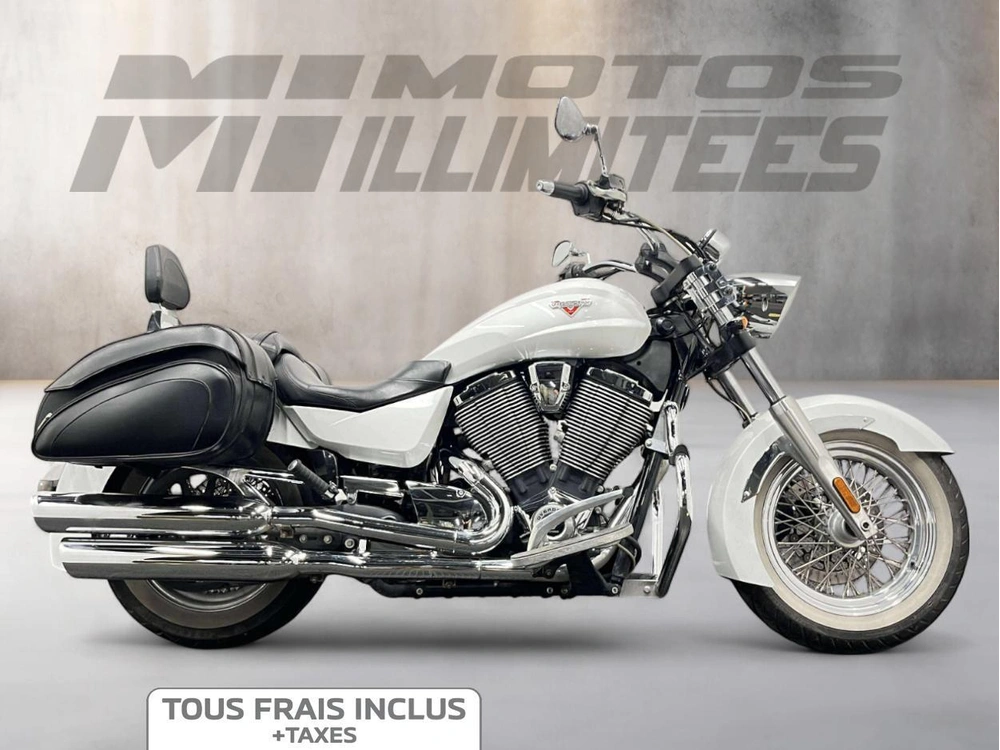 Victory Motorcycles Boardwalk 2013 alt