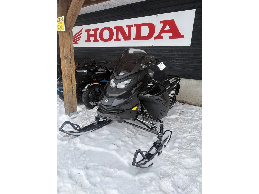 2025 Ski-doo Ren Adr 900 alt