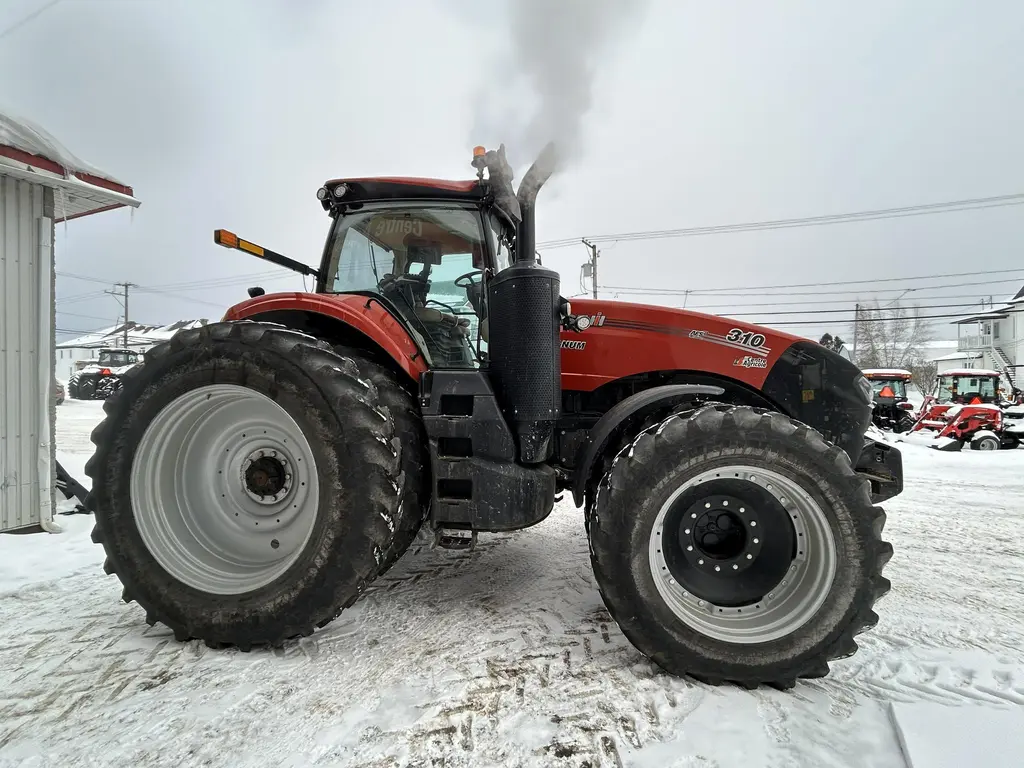 2022 Case IH Magnum 310 CVX