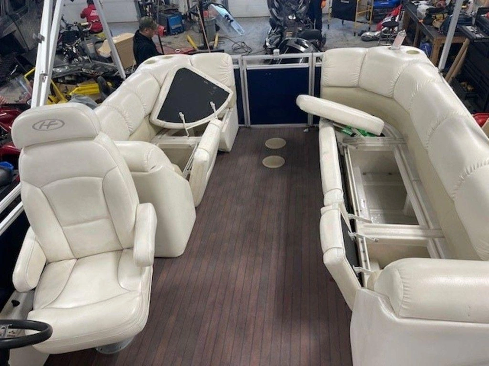 2014 Harris Sunliner 220 alt