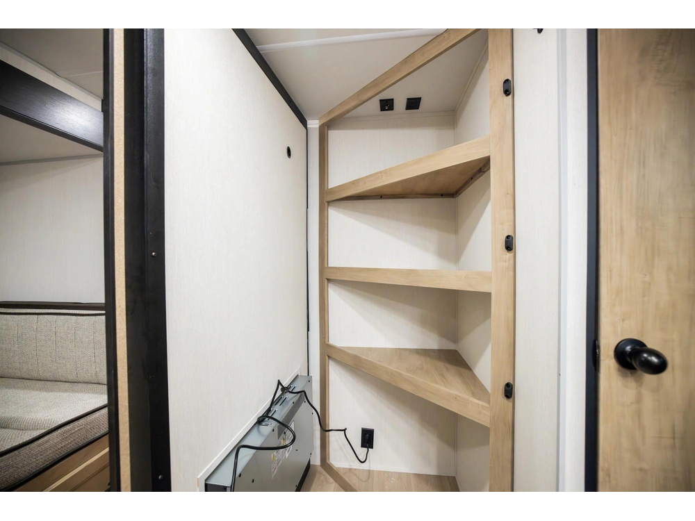 Cherokee 23ms Grey Wolf 2026 alt