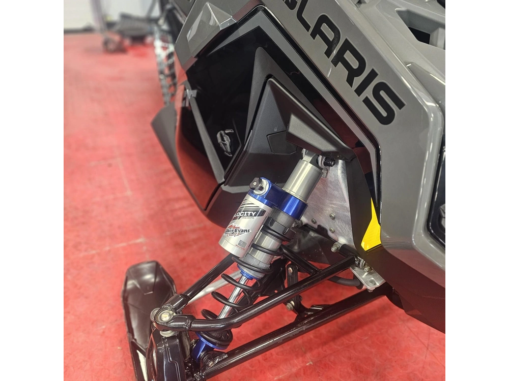 2025 Polaris 650 Switchback Assault 146 alt