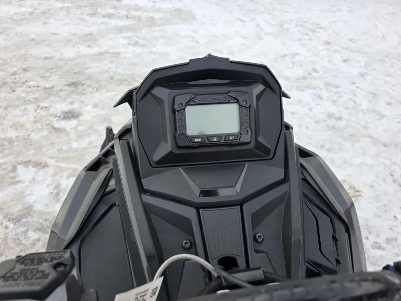 2025 Polaris 850 RMK KHAOS 155 thumbnail 9
