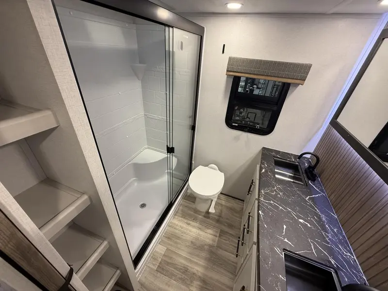 2026 Astoria 3173RLP Platinum