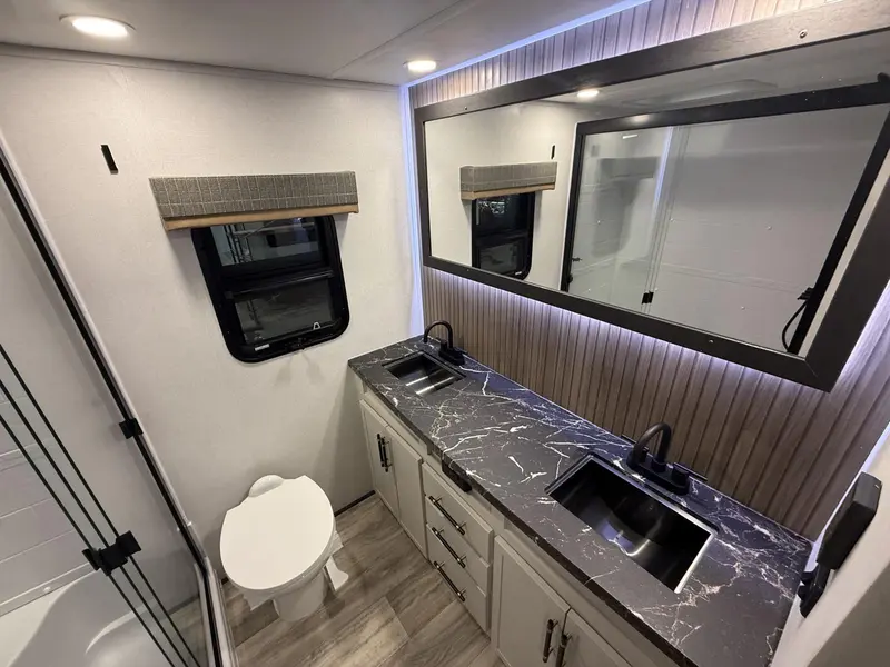 2026 Astoria 3173RLP Platinum