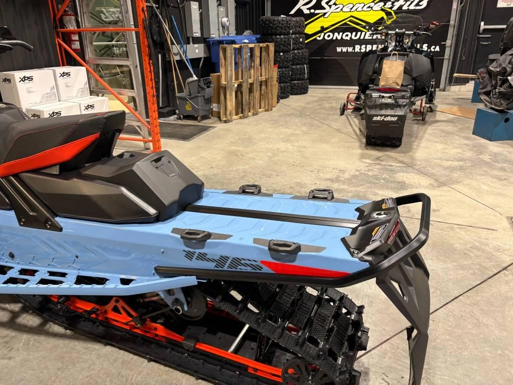 Ski-doo Backcountry X-rs 146 (43'') 850 E-tec Ice Storm 150 1.5'' E.s. 2026 alt