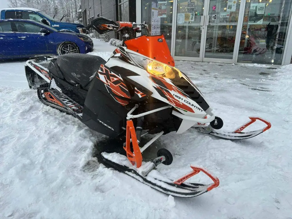 Arctic Cat XF7000 HIGH COUNTRY 2015