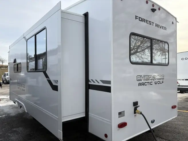 Arctic Wolf 289pano 2026 alt