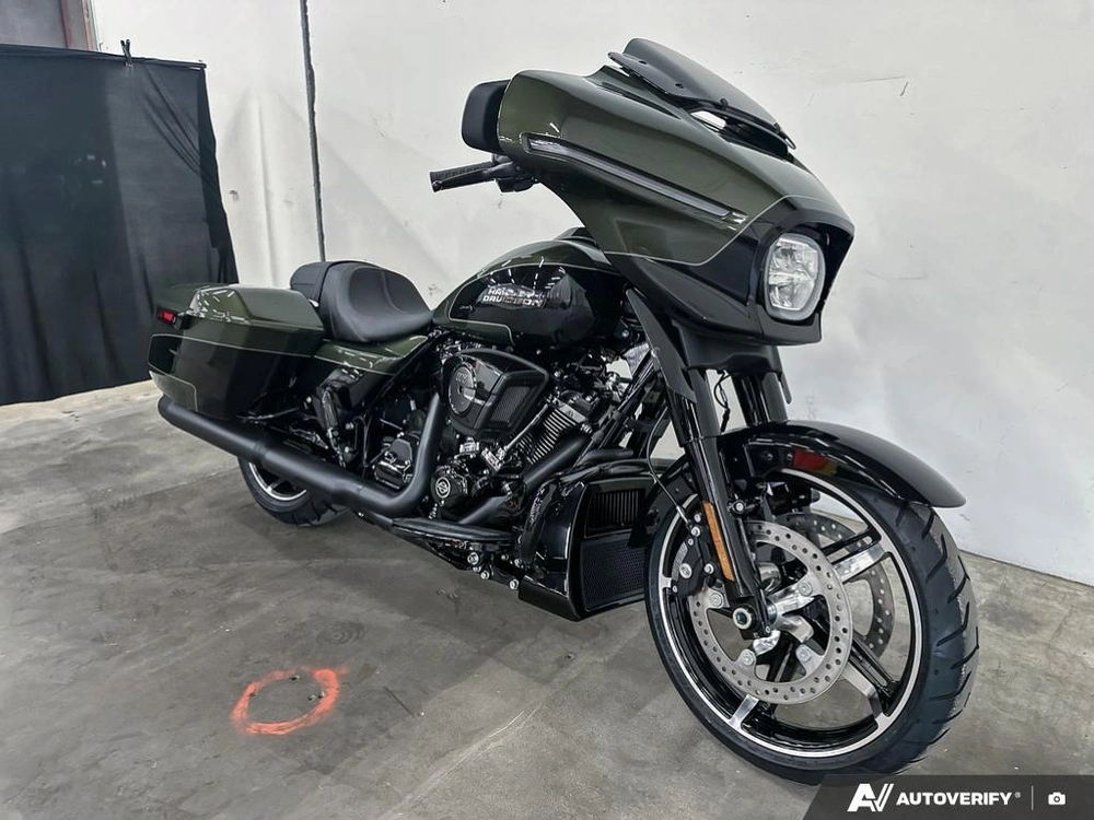 2026 Harley-davidson Street Glide alt