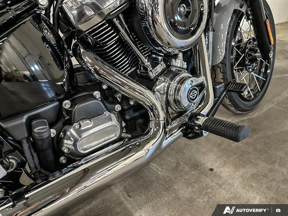 2026 Harley-davidson Street Bob alt