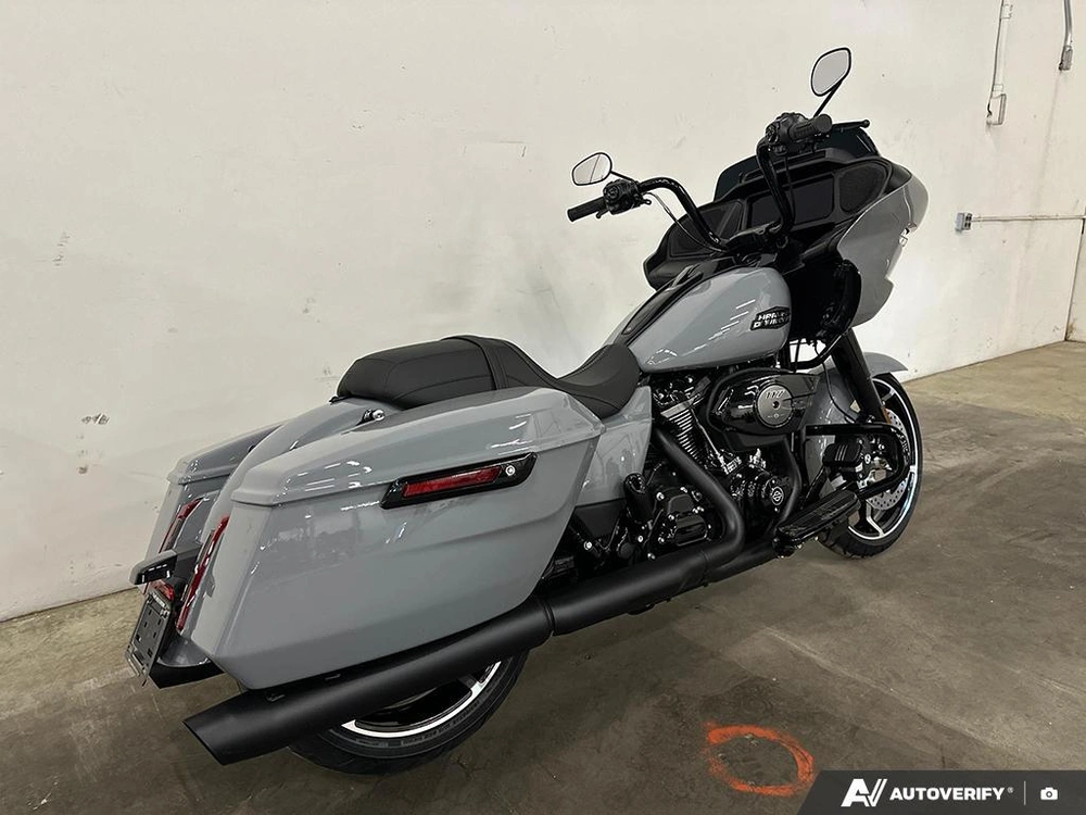 2026 Harley-davidson Road Glide alt