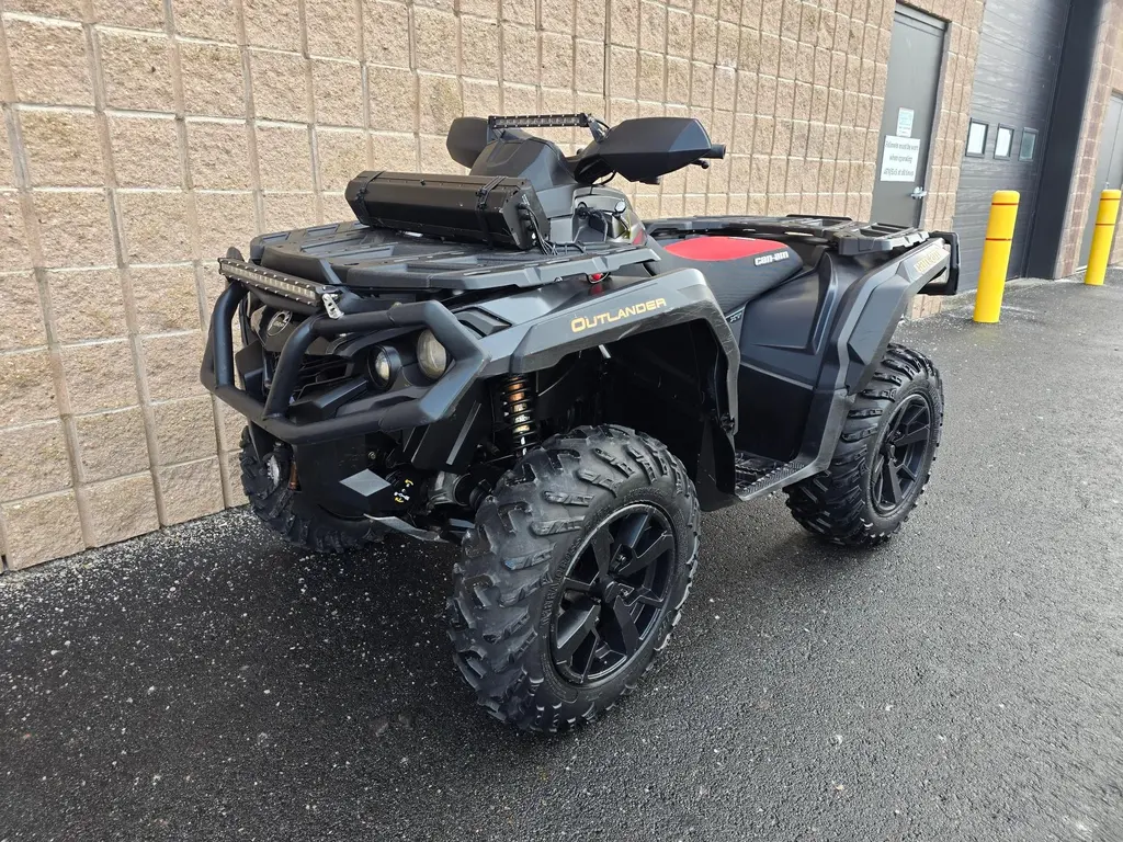 2021 Can-Am OUTLANDER XT