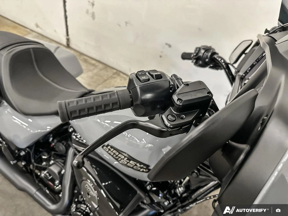 2026 Harley-davidson Street Glide alt