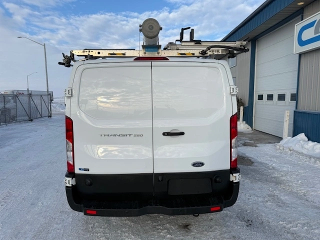 2019 Ford Transit T-250 Cargo Van alt