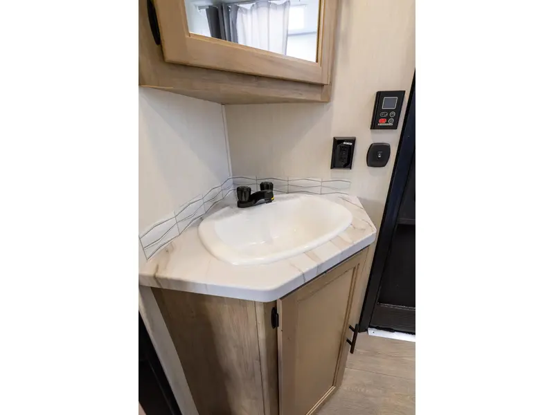 2026 Cherokee 26DBH Grey Wolf