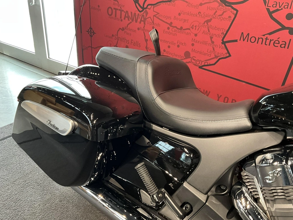 Indian Motorcycle Challenger Limited + 112 Package 2026 alt