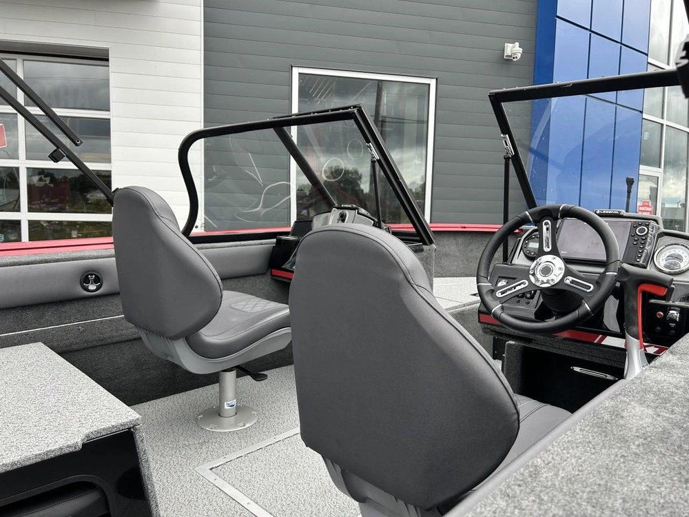 Legend 17xt Black/chili Pepper Red 2026 alt