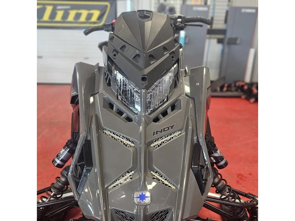 2025 Polaris 650 Indy Adventure 137 alt