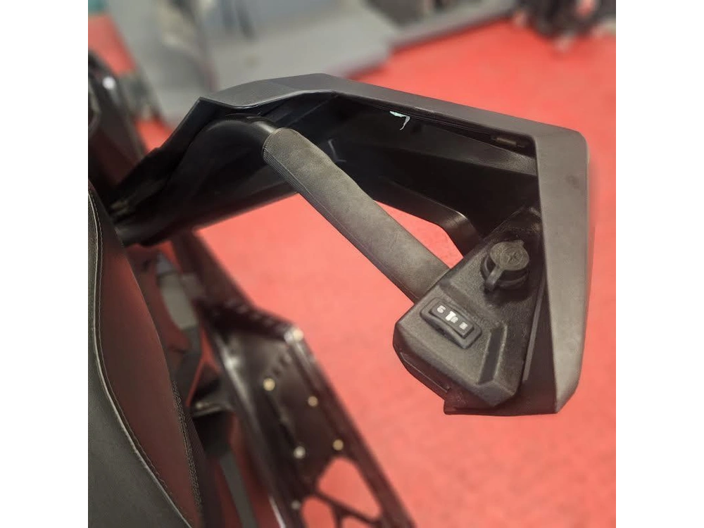 2025 Polaris 650 Indy Adventure 137 alt