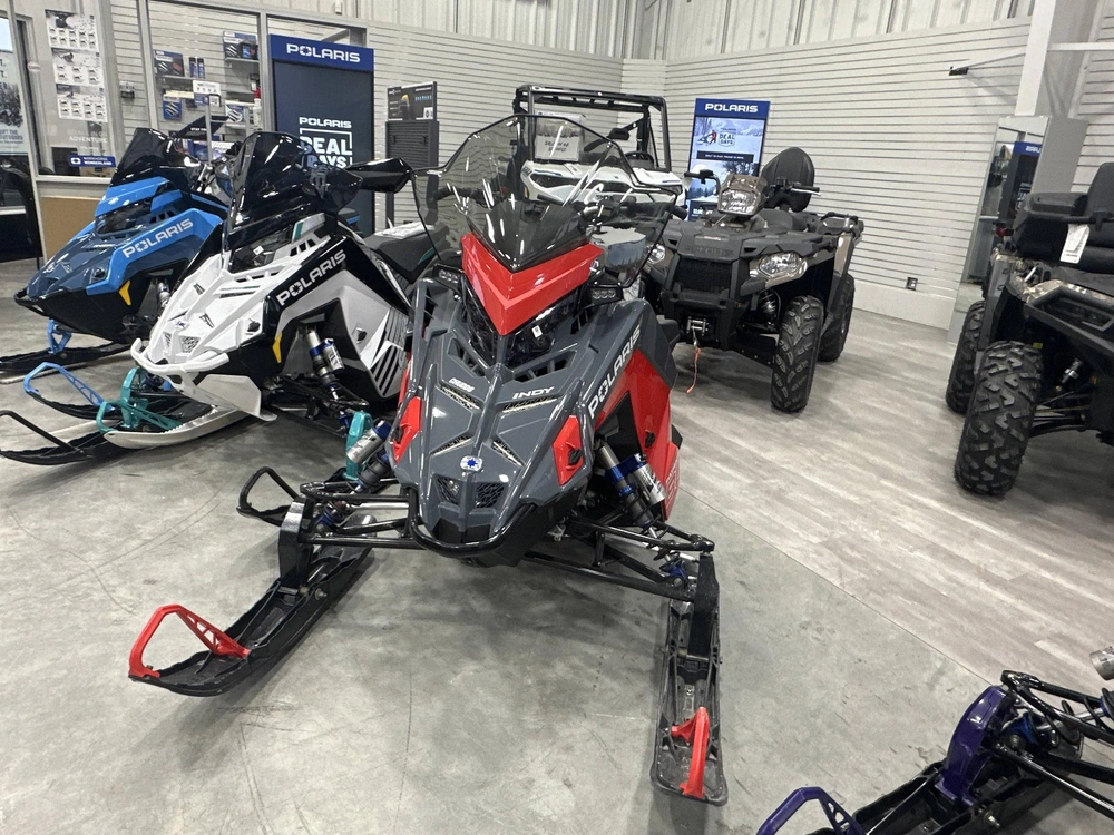 2024 Polaris Patriot Boost Indy Vr1 137 alt