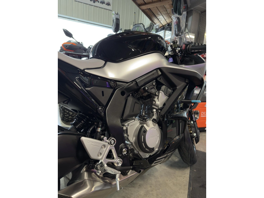 Cfmoto 675ss 2026 alt
