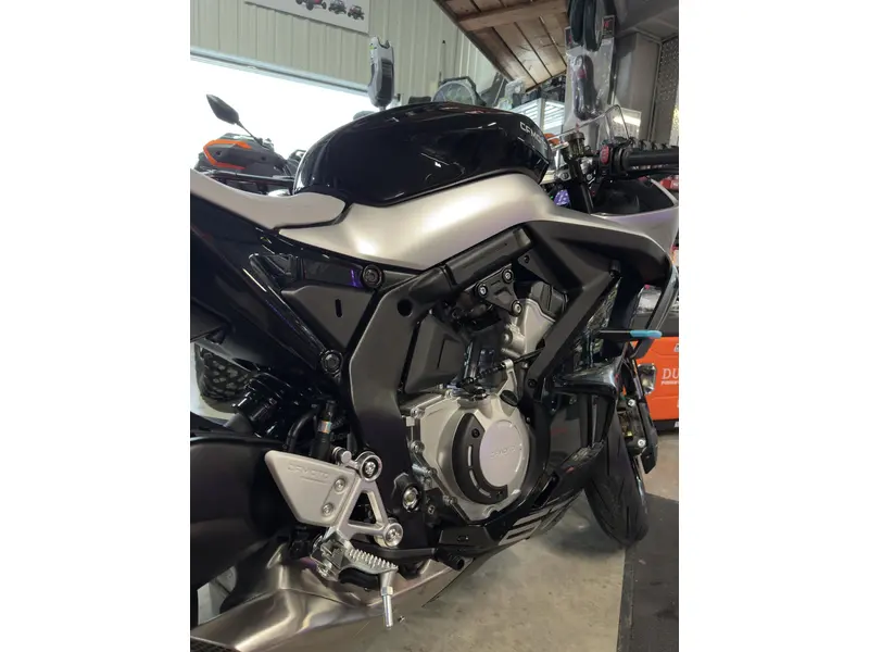 2026 CFMOTO 675SS